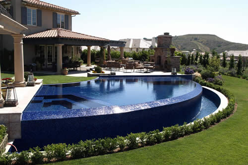 © Scott Cohen - Contemporary vanishing edge pool design with spa 5