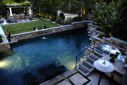 © Scott Cohen - Formal formal multi level pool design with water feature 1